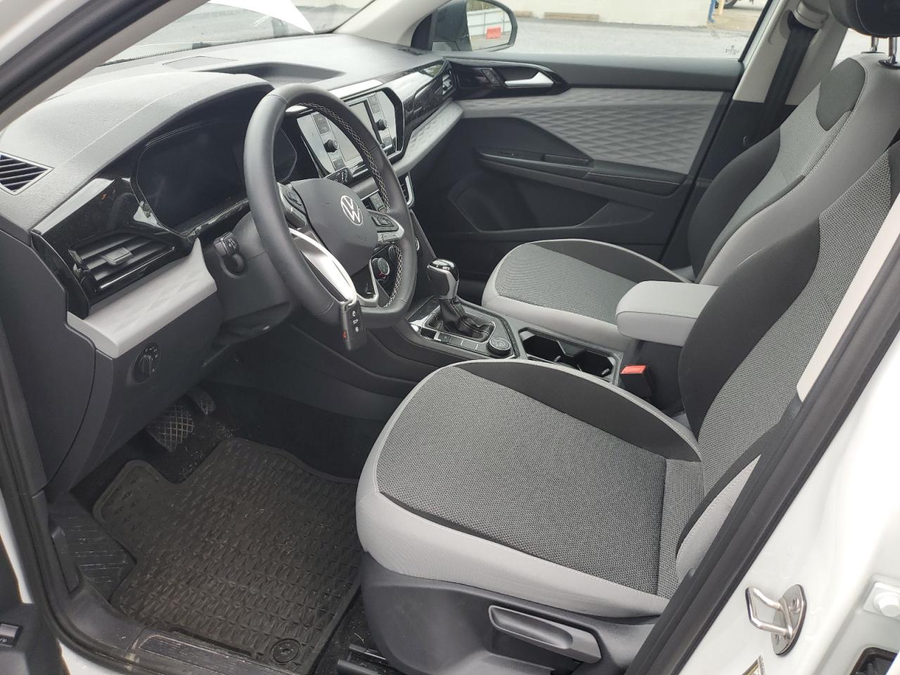 2024 Volkswagen Taos S VIN: 3VV8X7B26RM017161 Lot: 81451845