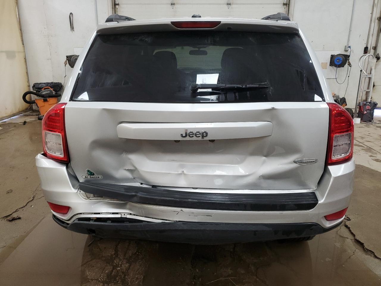 2011 Jeep Compass Sport VIN: 1J4NT1FB6BD260856 Lot: 81098705