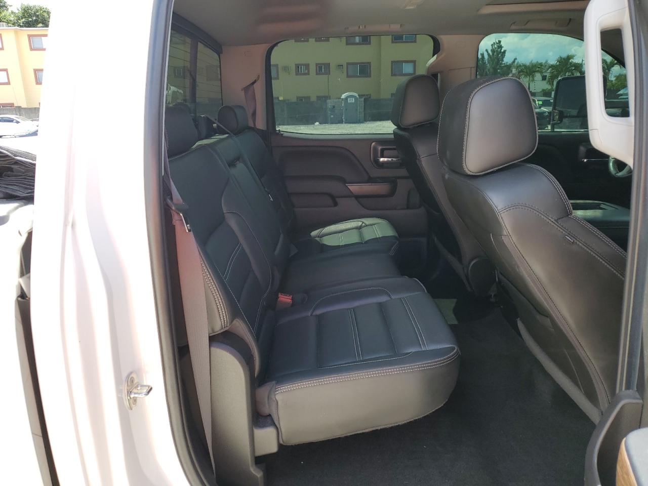 2017 GMC Sierra K2500 Denali VIN: 1GT12UEY2HF174147 Lot: 81465625