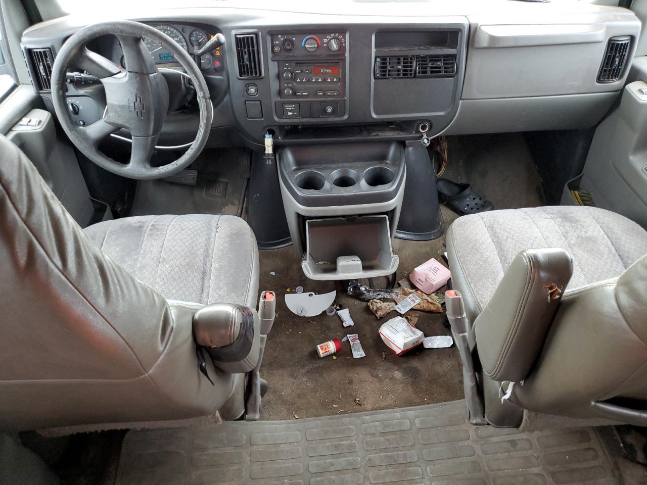 2005 Chevrolet Express G3500 VIN: 1GAHG39UX51134790 Lot: 80667005