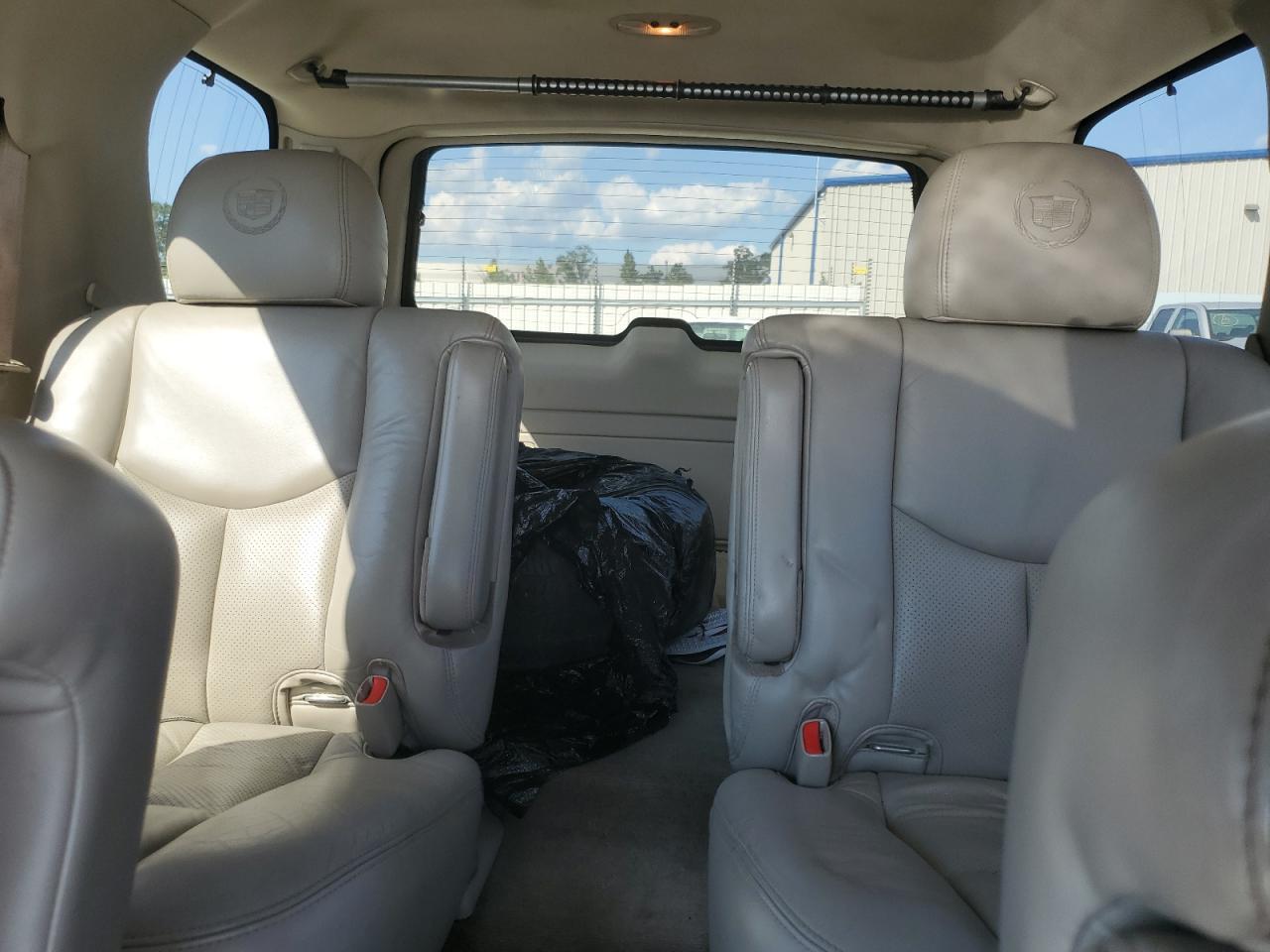 2004 Cadillac Escalade Luxury VIN: 1GYEK63N24R189742 Lot: 80224225