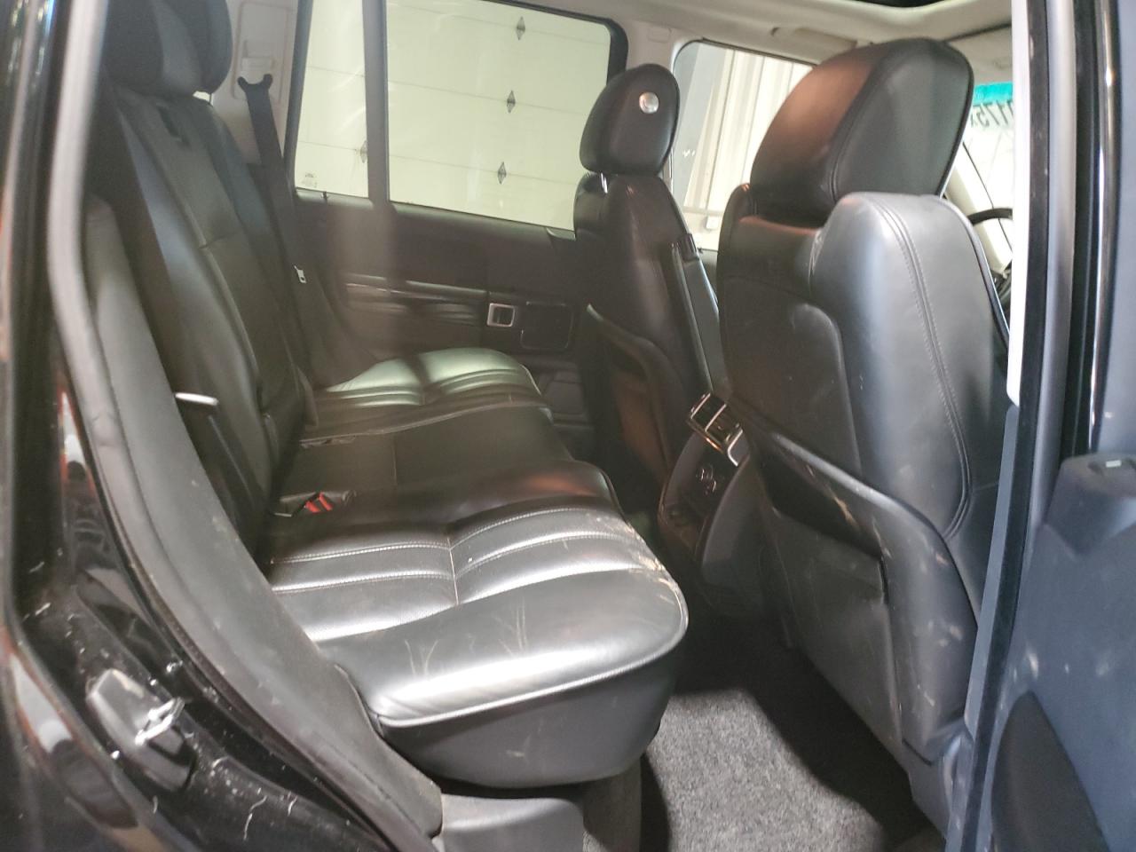 2009 Land Rover Range Rover Hse Luxury VIN: SALMF1E41BA348400 Lot: 81210175