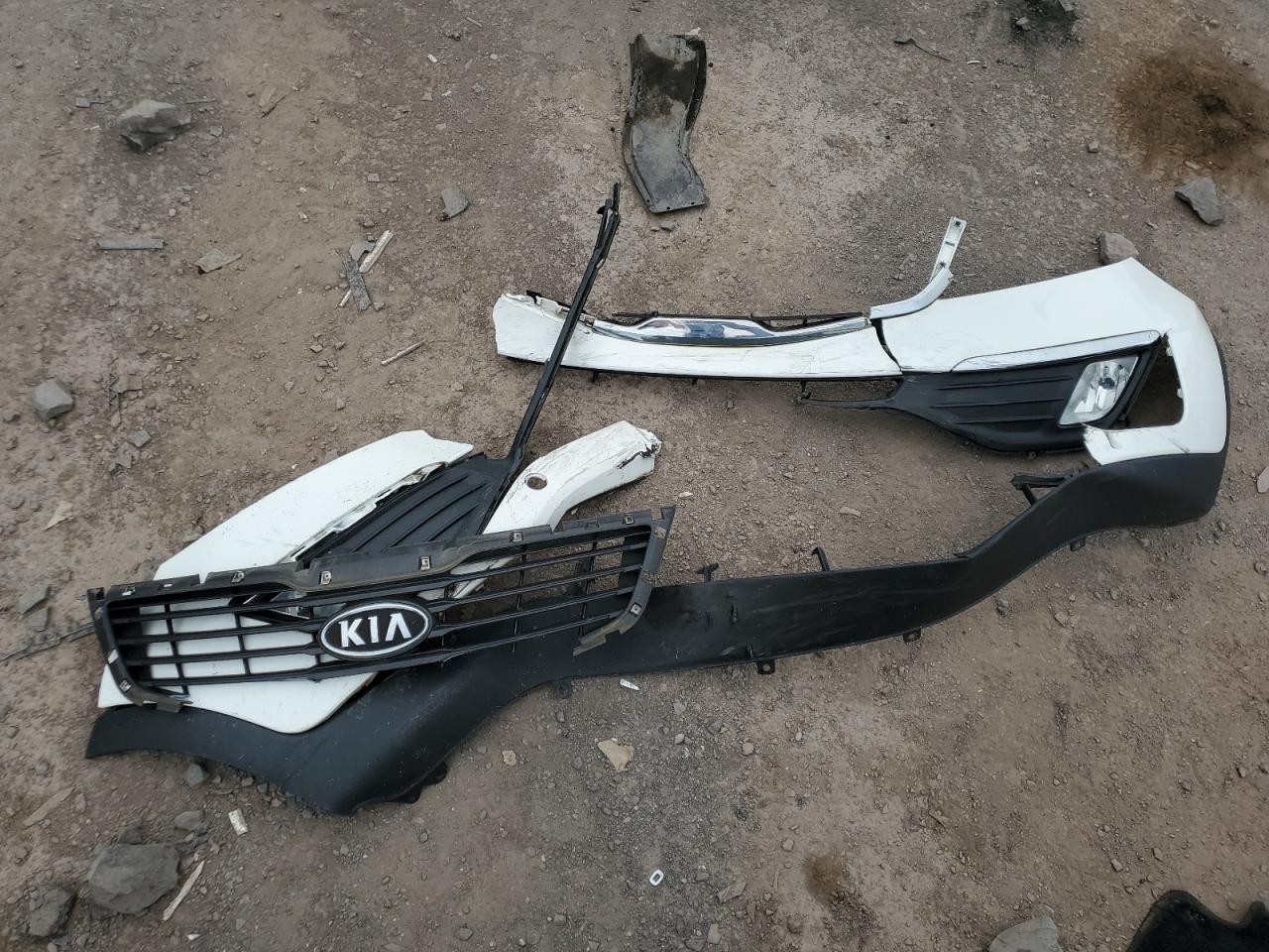 2011 Kia Sportage Ex VIN: KNDPCCA20B7108832 Lot: 81094855