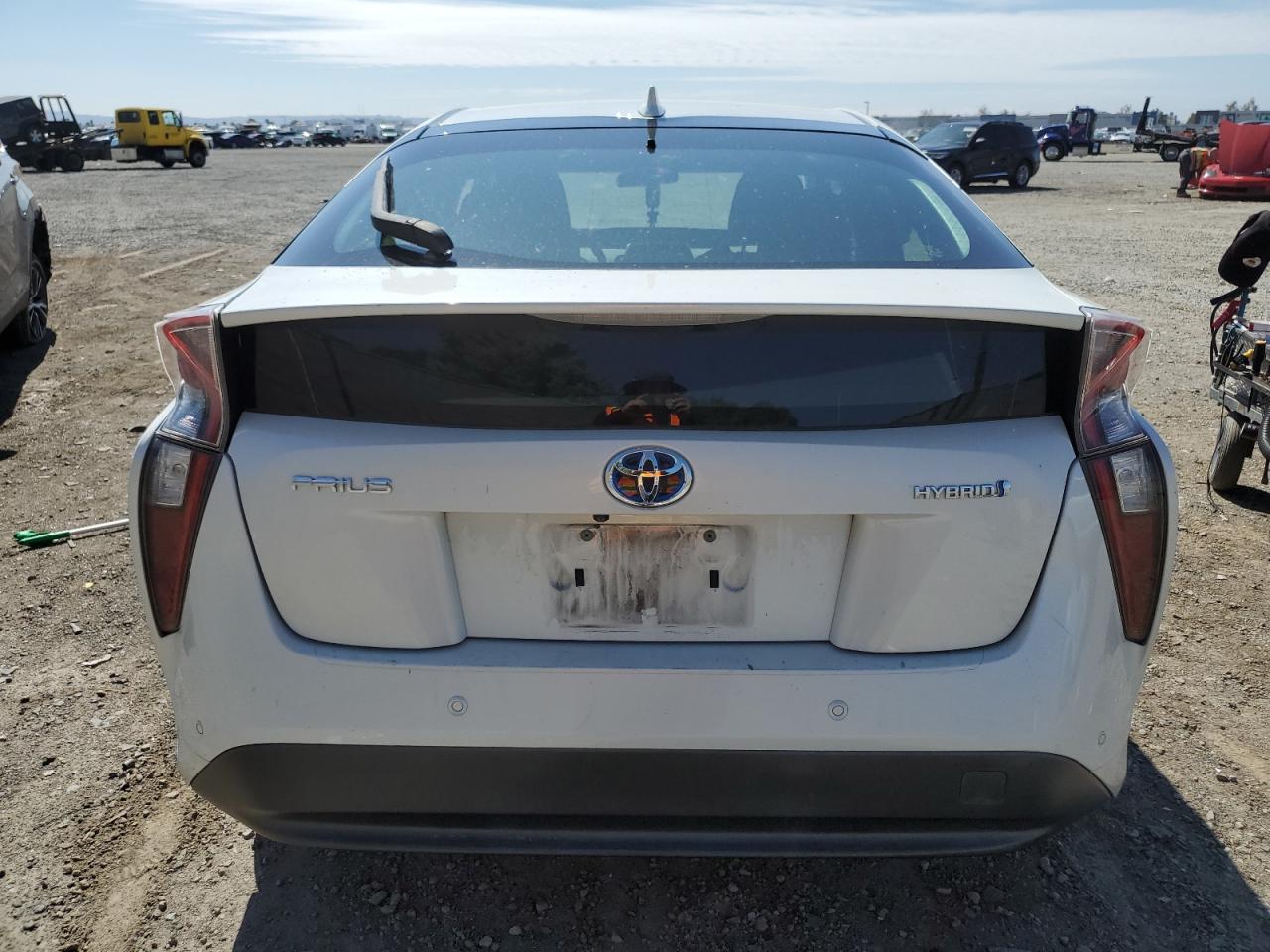 2018 Toyota Prius VIN: JTDKBRFU5J3061345 Lot: 81800985