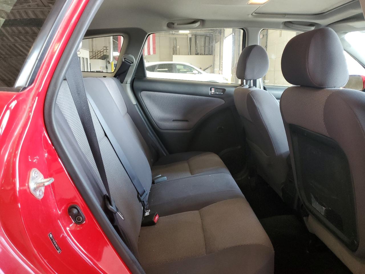 2006 Toyota Corolla Matrix Base VIN: 2T1LR30E86C551405 Lot: 80879595