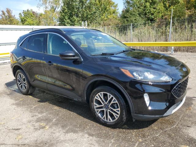  FORD ESCAPE 2020 Черный