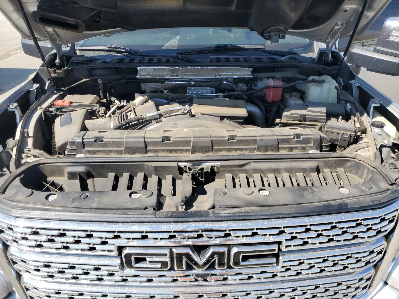 2020 GMC Sierra K2500 Denali VIN: 1GT49REY1LF135418 Lot: 81677525