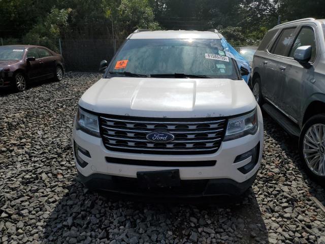 Parquets FORD EXPLORER 2016 Biały