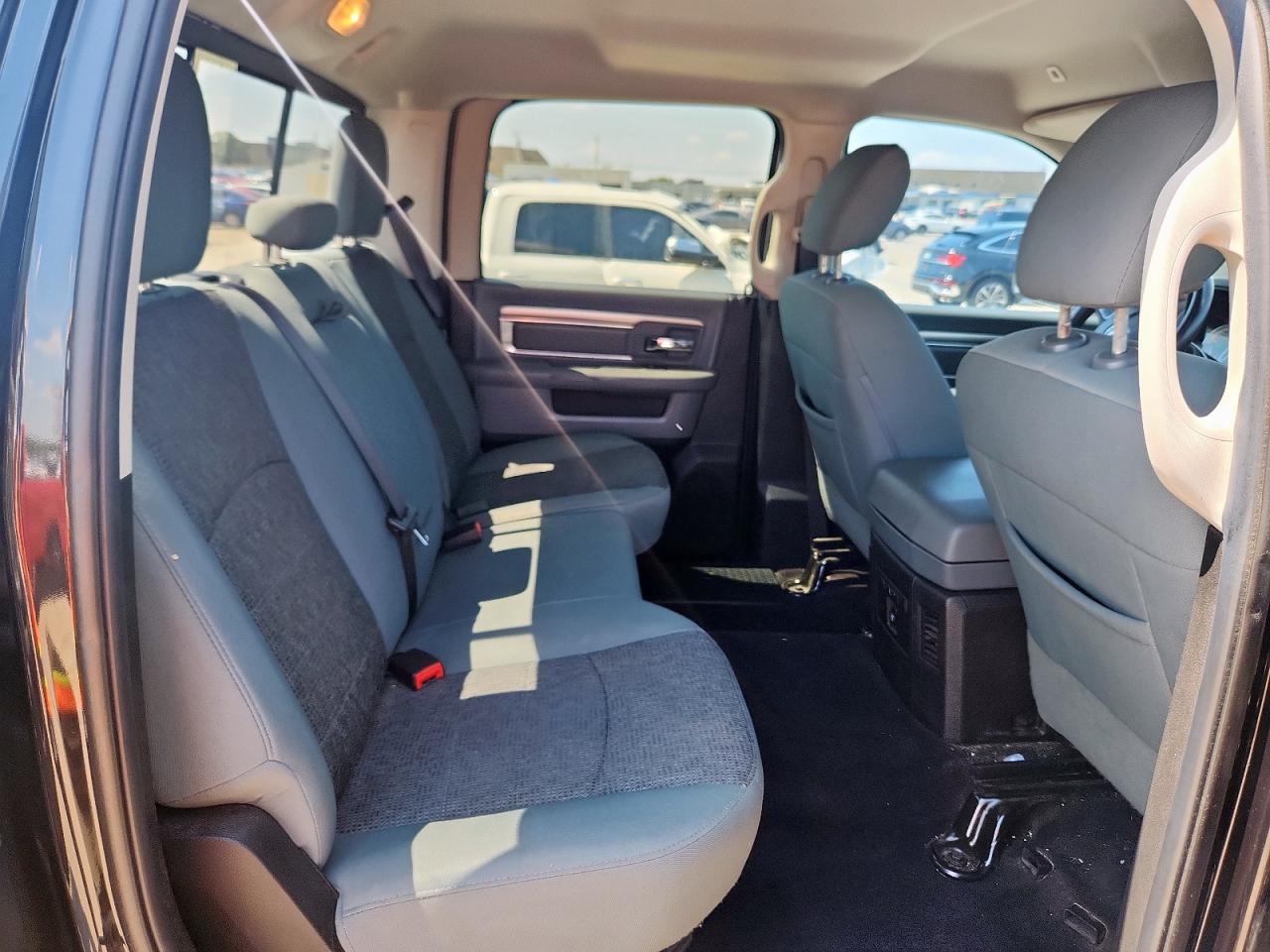 2017 Ram 1500 Slt VIN: 3C6RR7LT6HG793556 Lot: 71086575