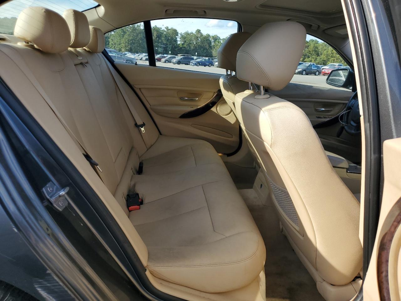 2013 BMW 328 I VIN: WBA3A5G56DNP25570 Lot: 83940455