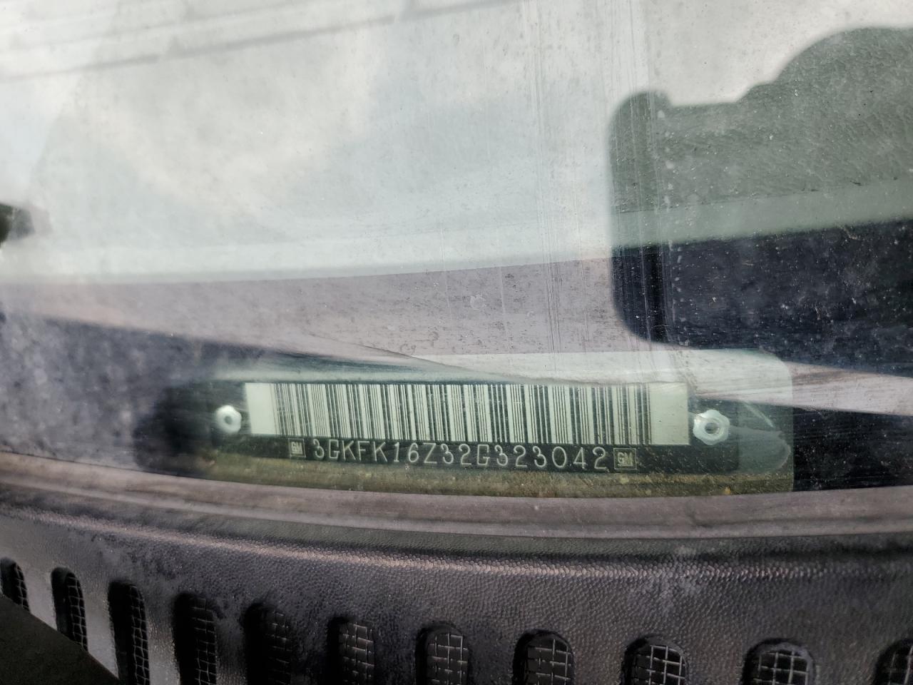 2002 GMC Yukon Xl K1500 VIN: 3GKFK16Z32G323042 Lot: 71802735