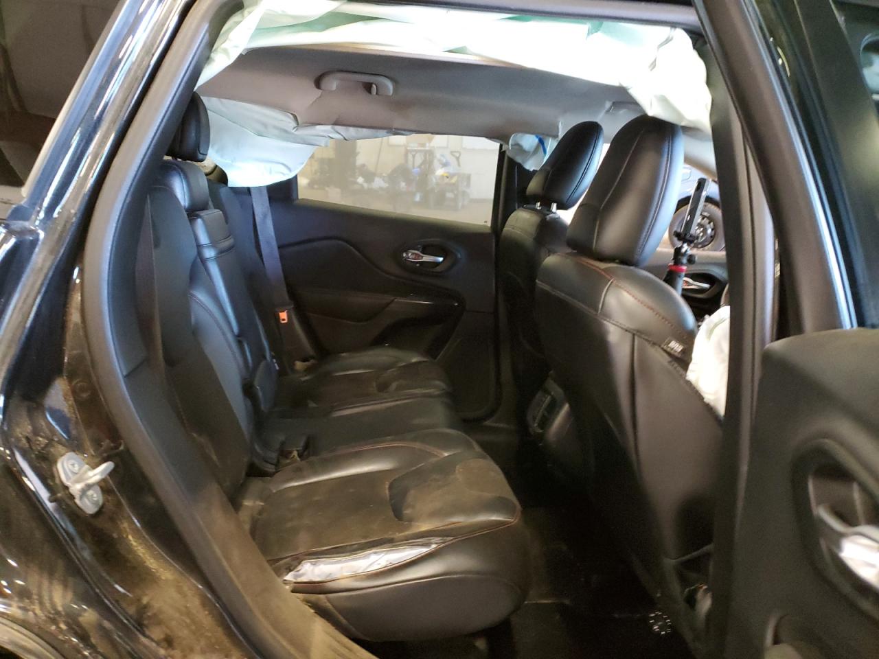 2015 Jeep Cherokee Trailhawk VIN: 1C4PJMBSXFW648274 Lot: 71525195