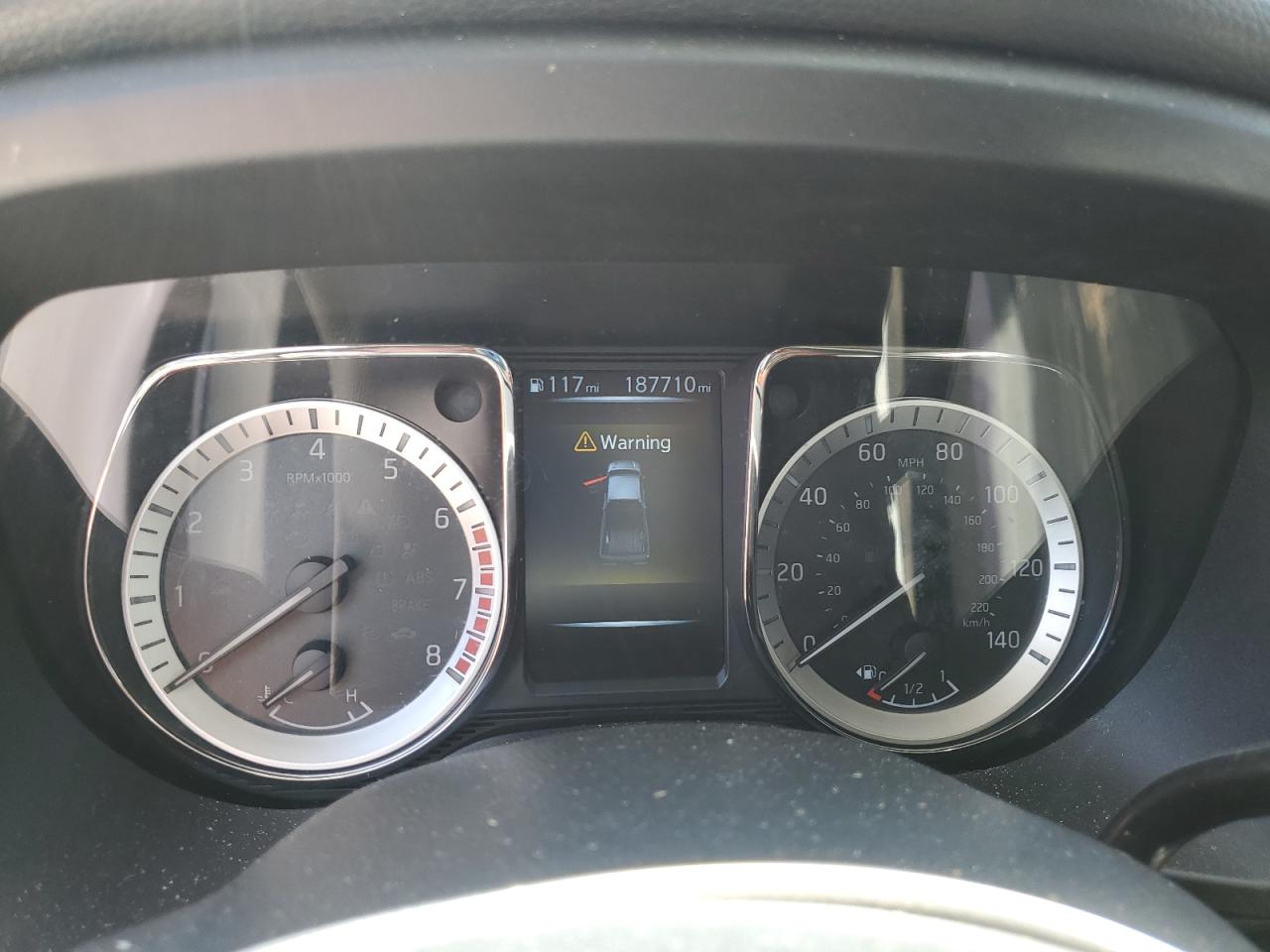 2017 Nissan Titan Sv VIN: 1N6AA1E65HN560760 Lot: 84422045