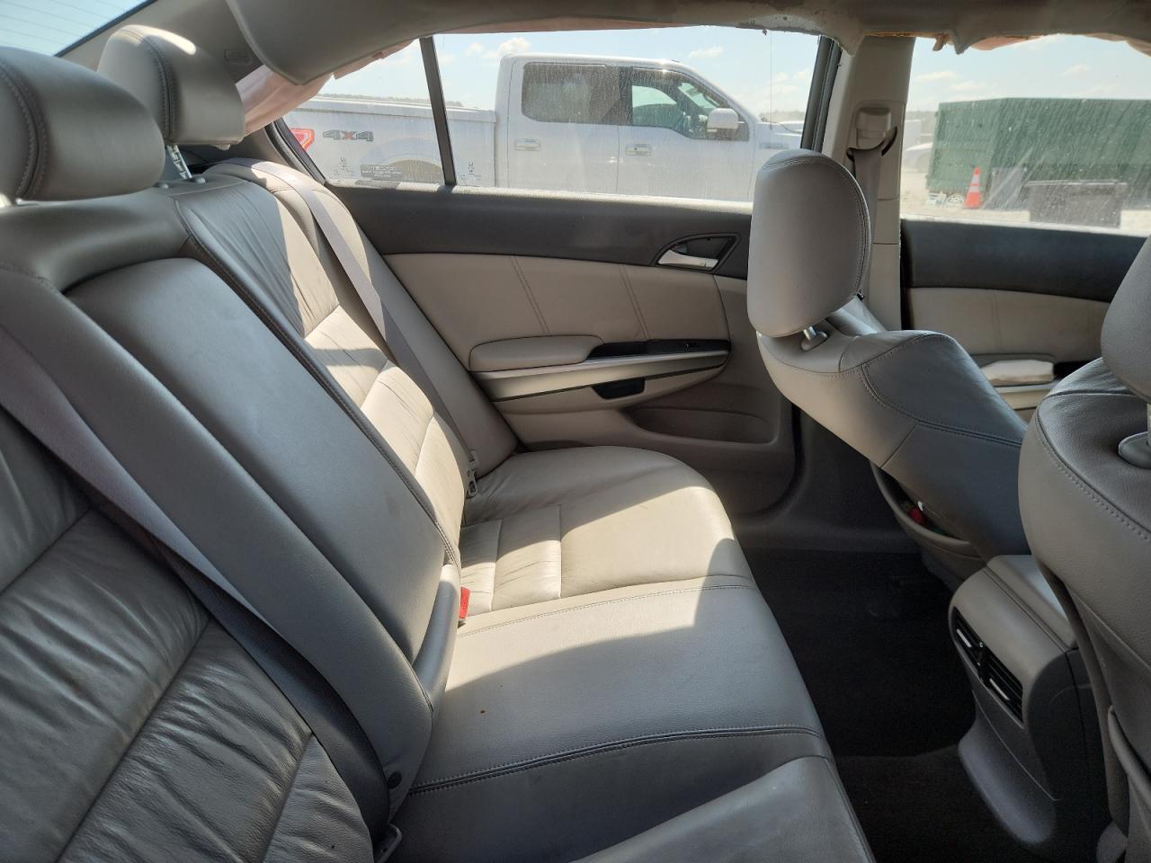 2010 Honda Accord Exl VIN: 1HGCP2F86AA101011 Lot: 80143235