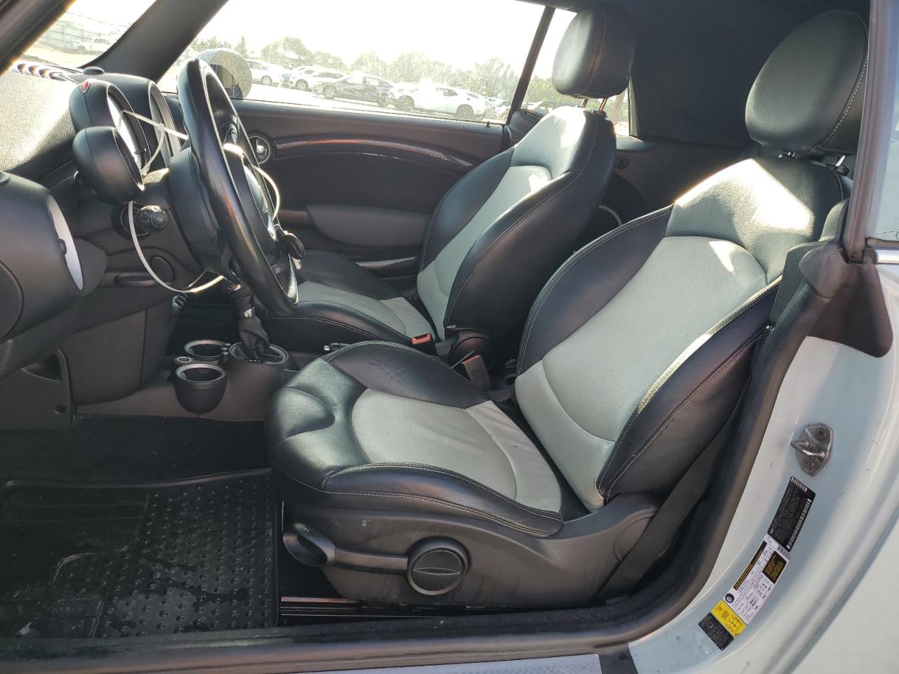 2011 Mini Cooper S VIN: WMWZP3C55BTX83424 Lot: 71659535