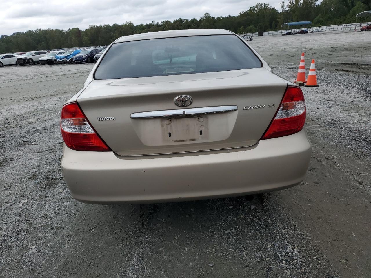 2003 Toyota Camry Le VIN: 4T1BE32K53U715889 Lot: 84467025
