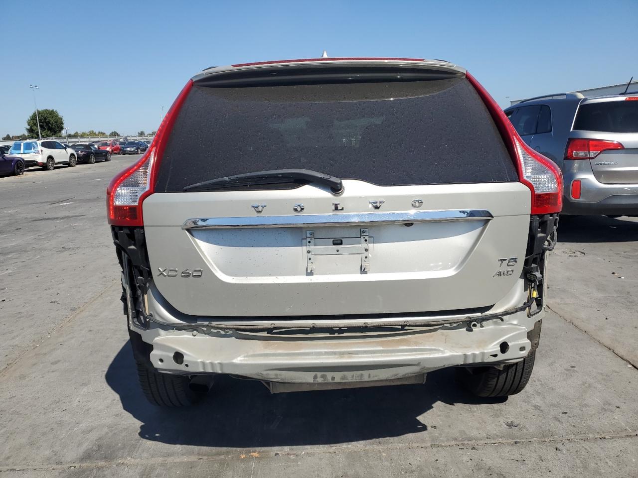 2017 Volvo Xc60 T5 Inscription VIN: YV440MRU3H2001915 Lot: 81512965