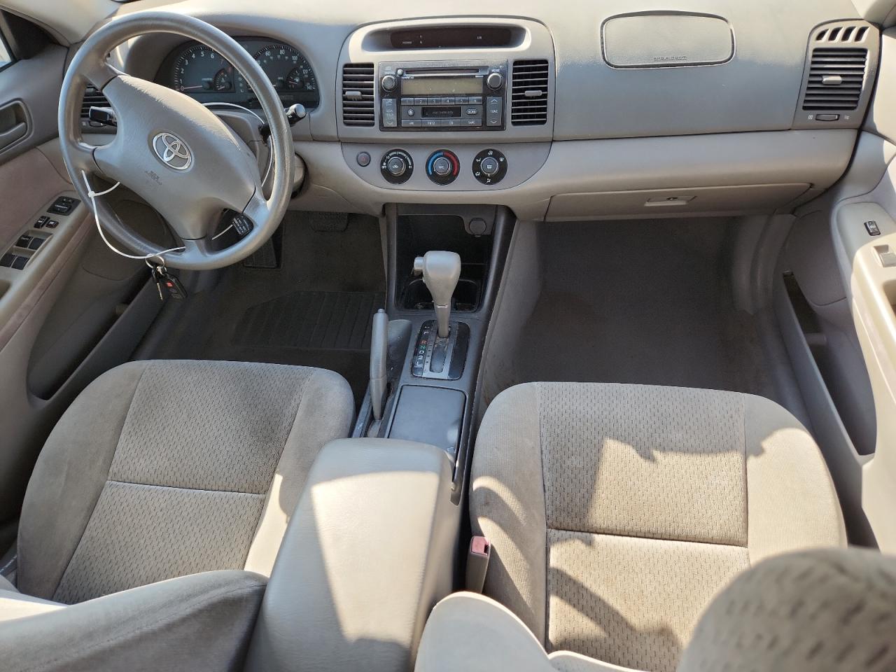 2002 Toyota Camry Le VIN: 4T1BE30K22U543628 Lot: 83988215