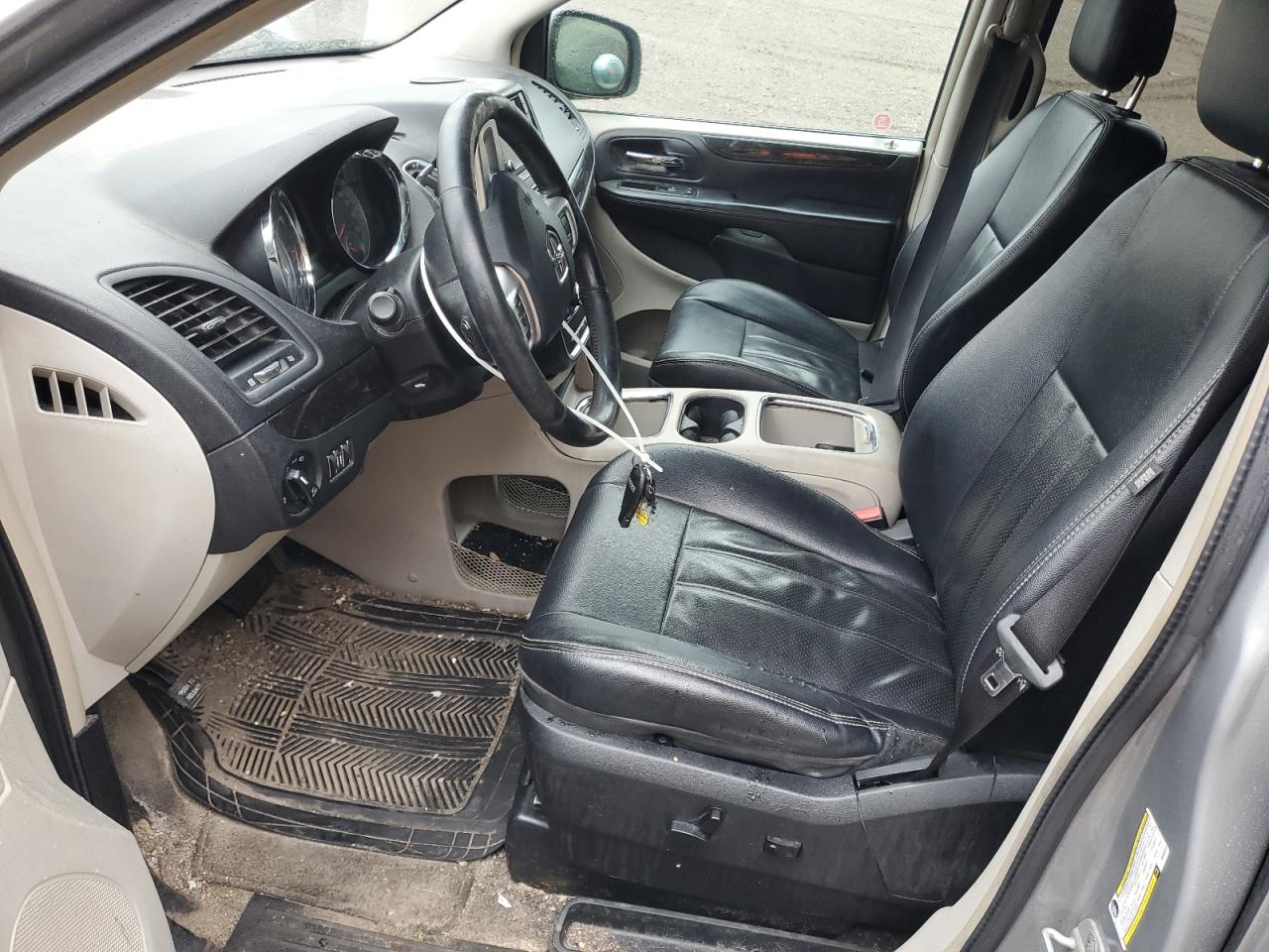 2013 Dodge Grand Caravan Crew VIN: 2C4RDGDG2DR633221 Lot: 81563535