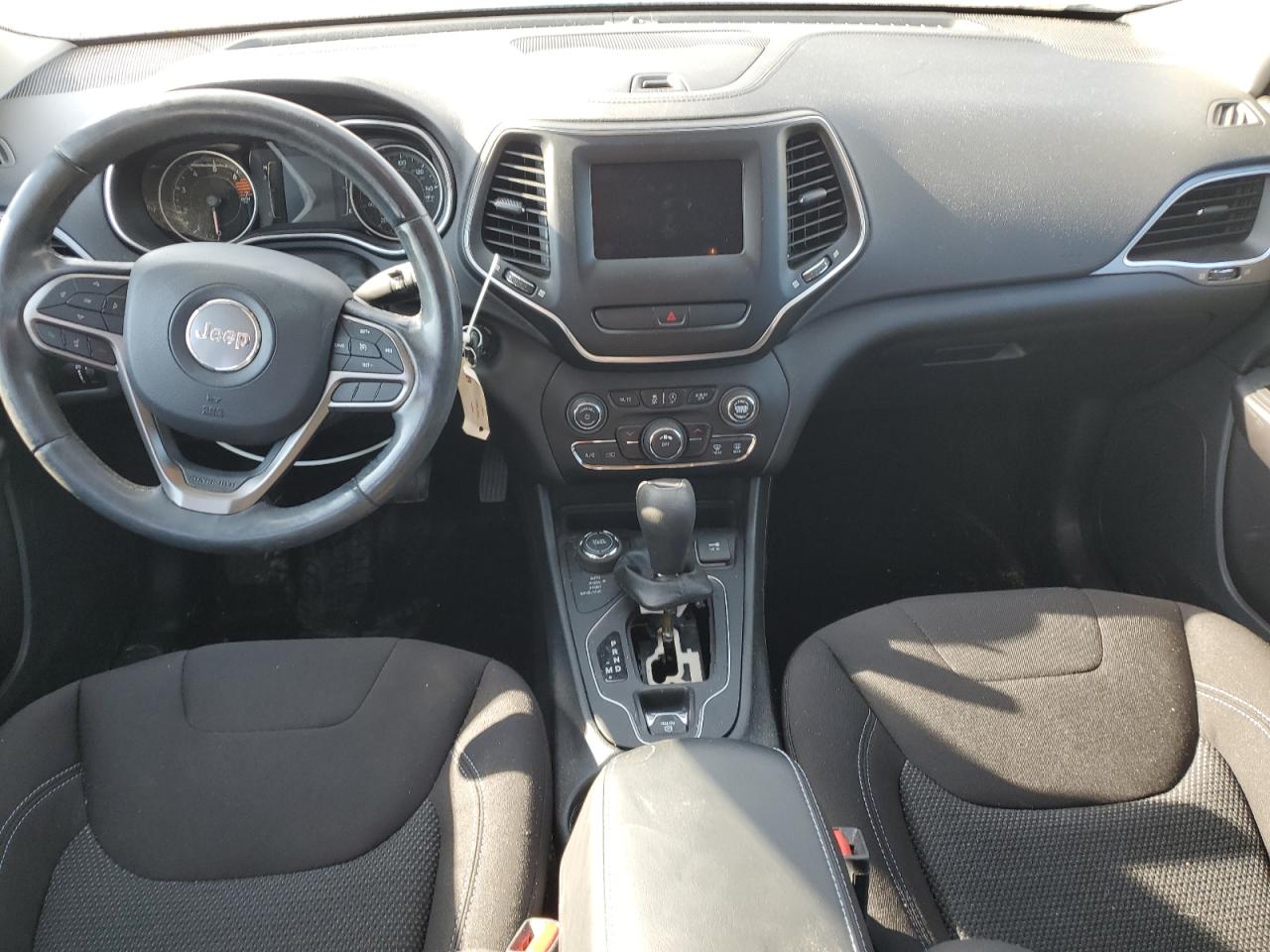 2020 Jeep Cherokee Latitude VIN: 1C4PJMCB1LD570750 Lot: 71855725