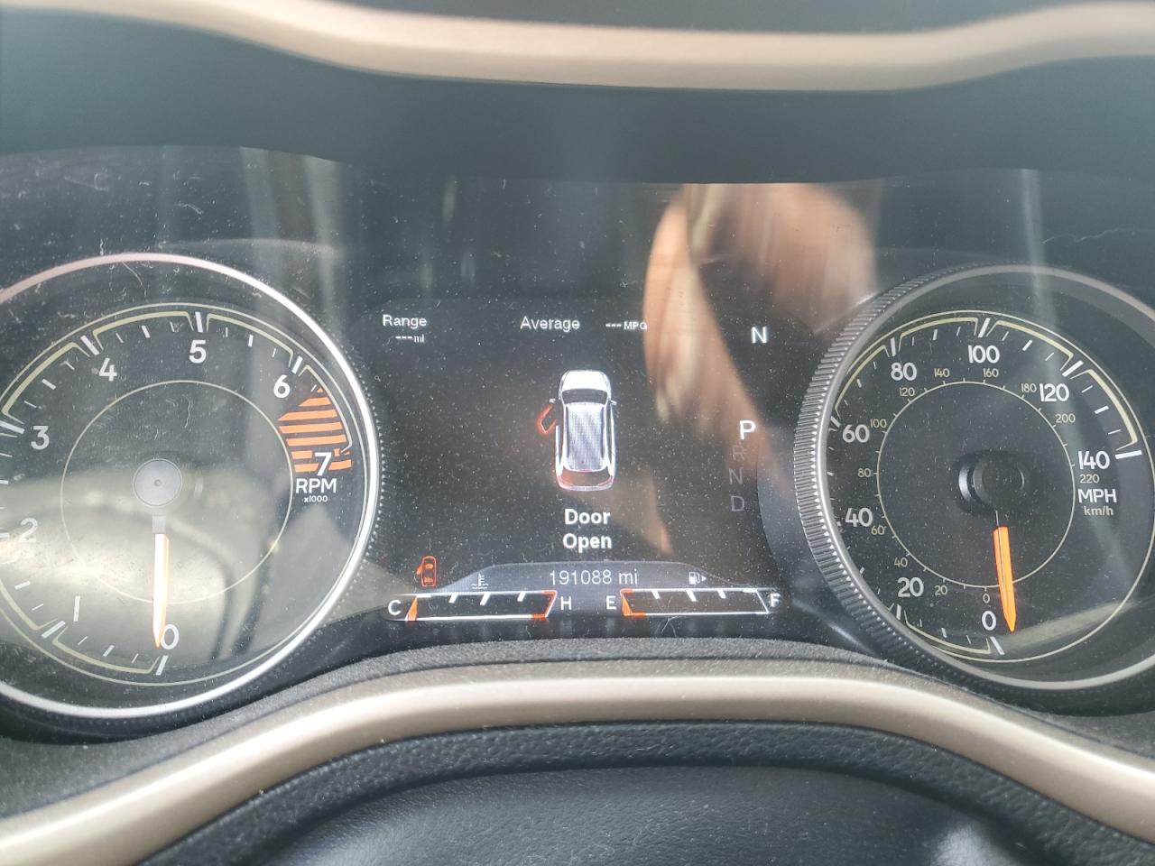 2018 Jeep Cherokee Limited VIN: 1C4PJLDB2JD559035 Lot: 81289415