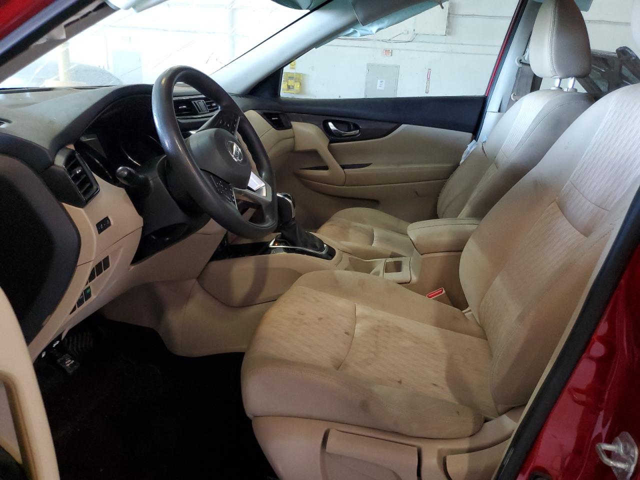 2017 Nissan Rogue S VIN: JN8AT2MT0HW393278 Lot: 81790915