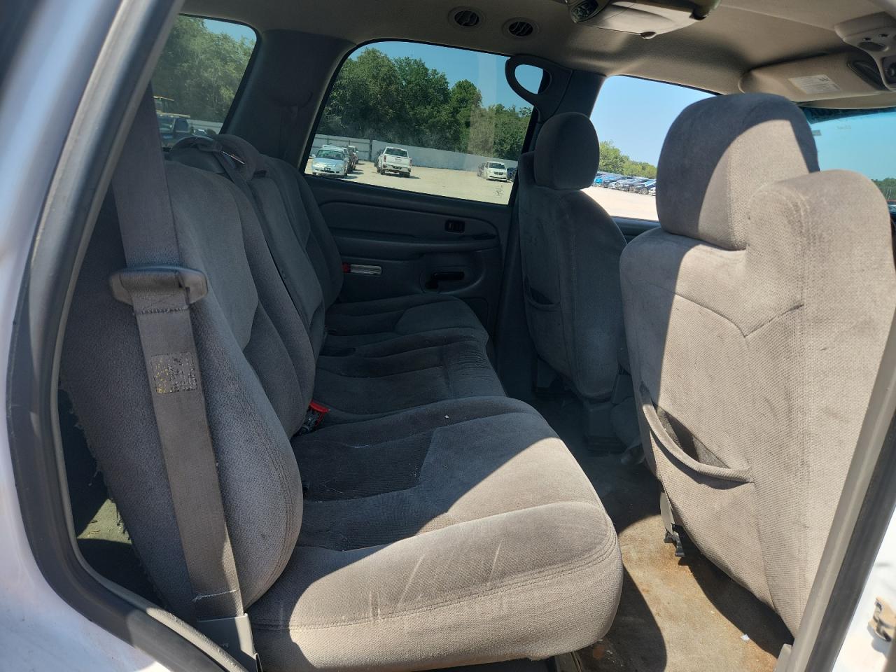 2005 GMC Yukon VIN: 1GKEK13T25R245272 Lot: 71282245