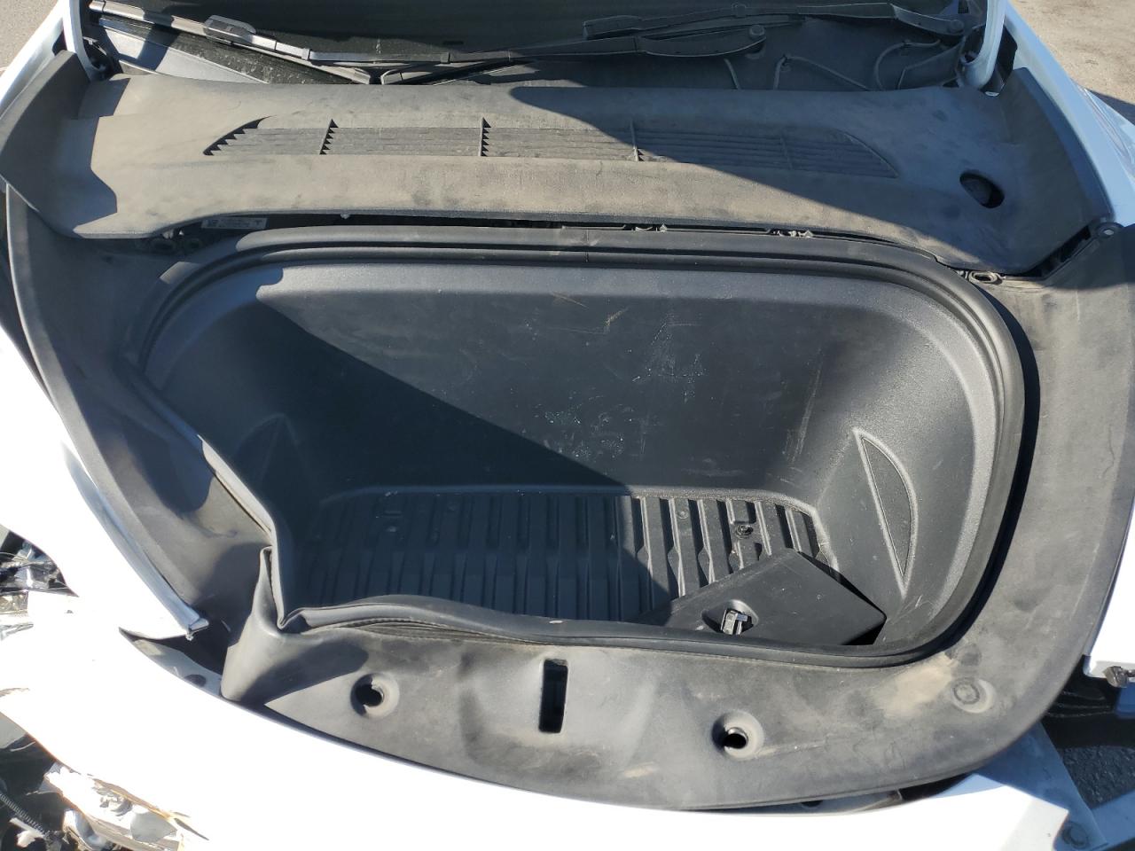 2024 Tesla Model Y VIN: 7SAYGDEE0RA237080 Lot: 81610185