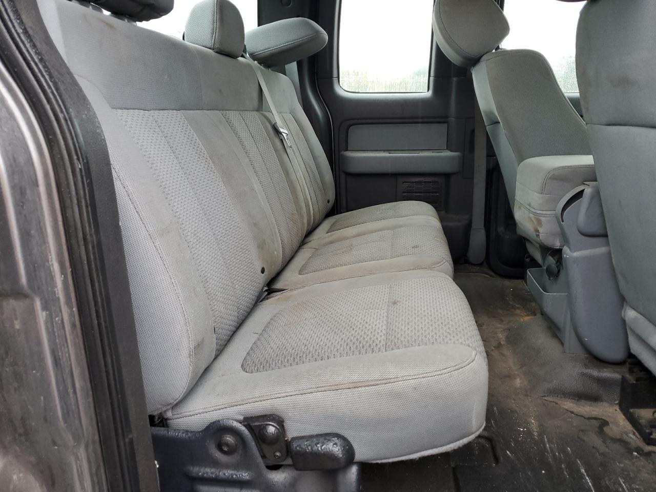 2013 Ford F150 Super Cab VIN: 1FTFX1EF1DFC75825 Lot: 81069525