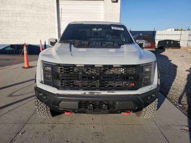  FORD F150 2023 Srebrny