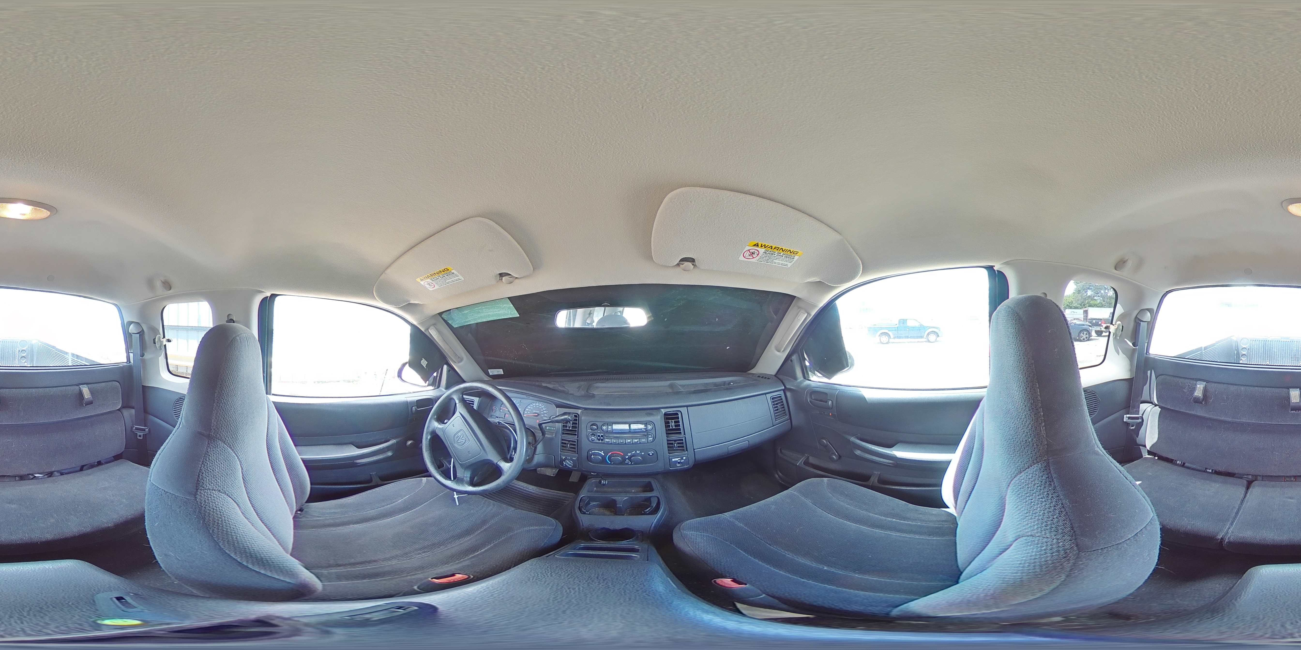 2003 Dodge Dakota Sxt VIN: 1D7HG12X33S231147 Lot: 70668215