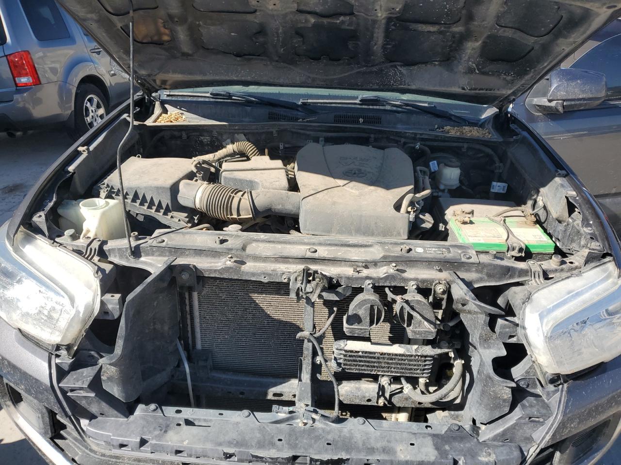 2018 Toyota Tacoma Double Cab VIN: 3TMCZ5AN2JM129950 Lot: 81664055