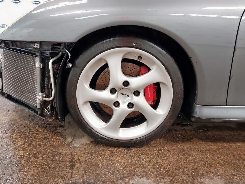 2004 PORSCHE  