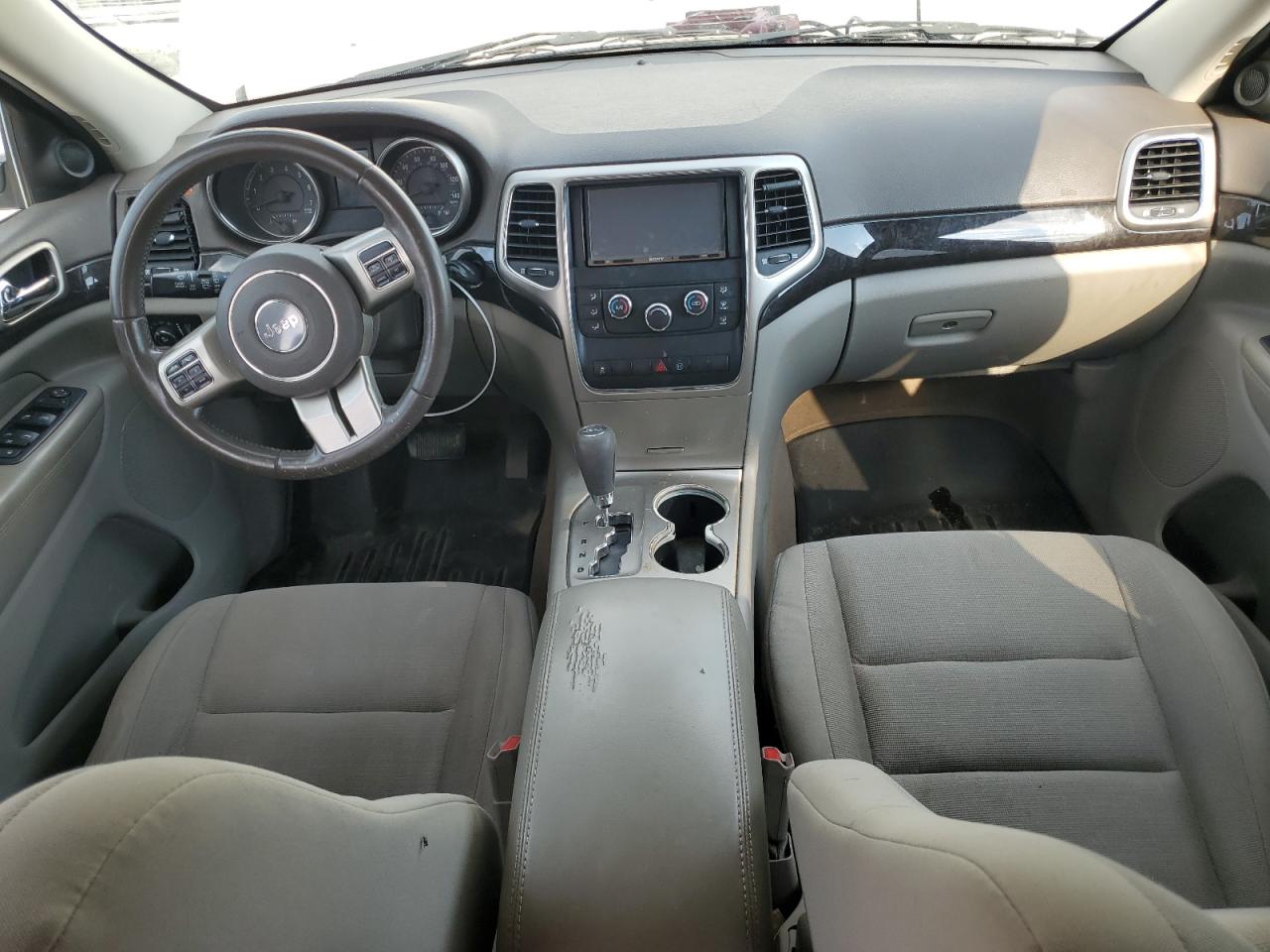 2011 Jeep Grand Cherokee Laredo VIN: 1J4RR4GG2BC617838 Lot: 72069035