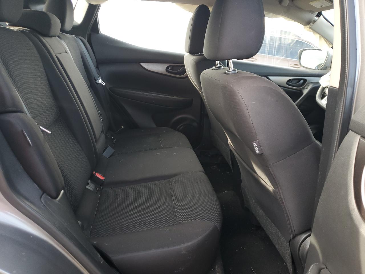 2022 Nissan Rogue Sport S VIN: JN1BJ1AW4NW681057 Lot: 81642405