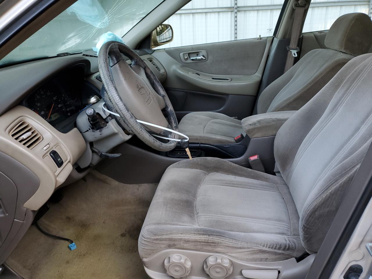 1999 Honda Accord Lx VIN: 1HGCG6653XA068961 Lot: 80093595