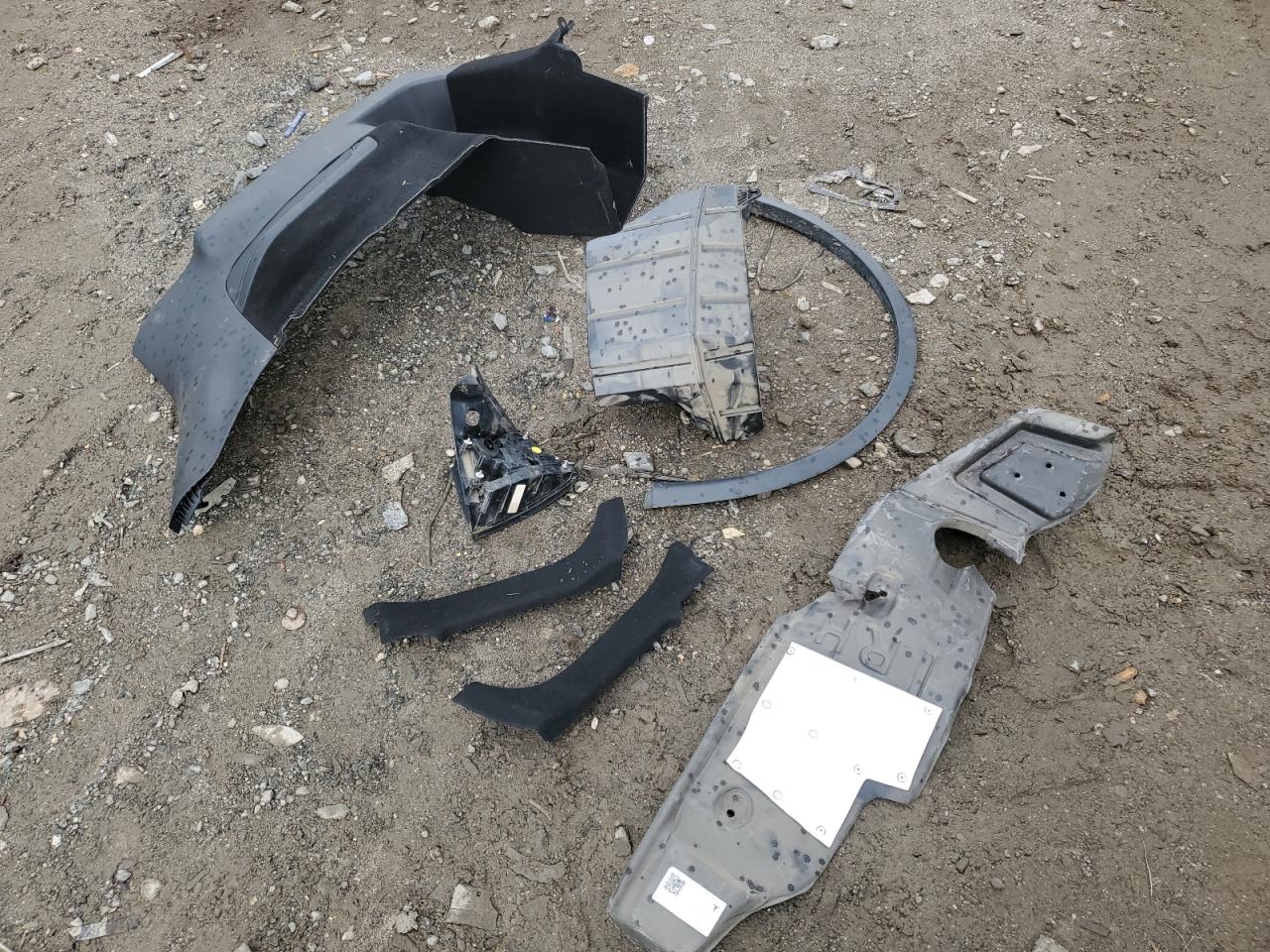 2021 Tesla Model Y VIN: 5YJYGAEEXMF136734 Lot: 71866515