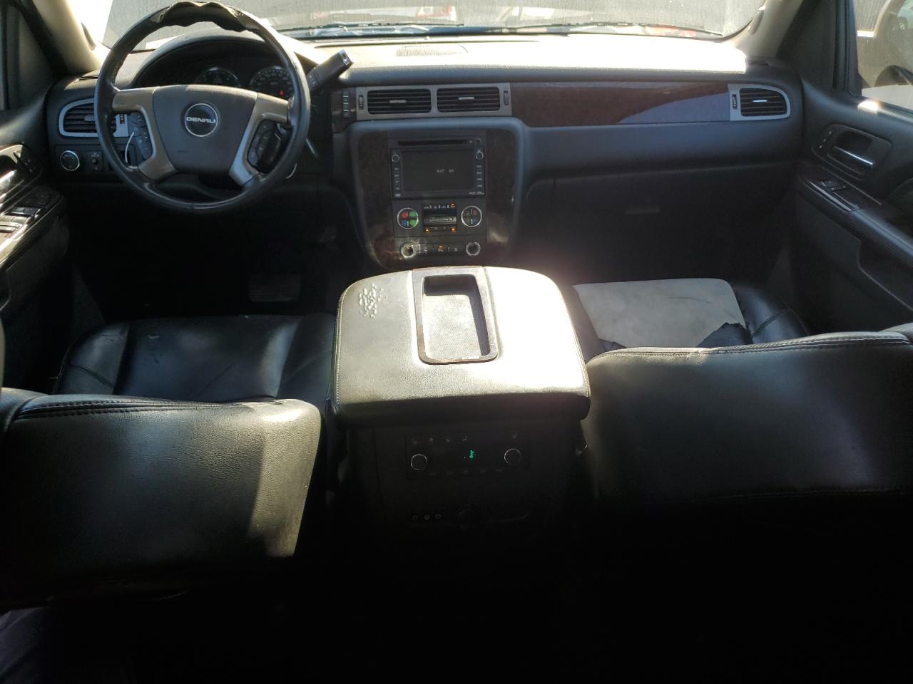 2011 GMC Yukon Xl Denali VIN: 1GKS2MEF3BR349759 Lot: 82085635