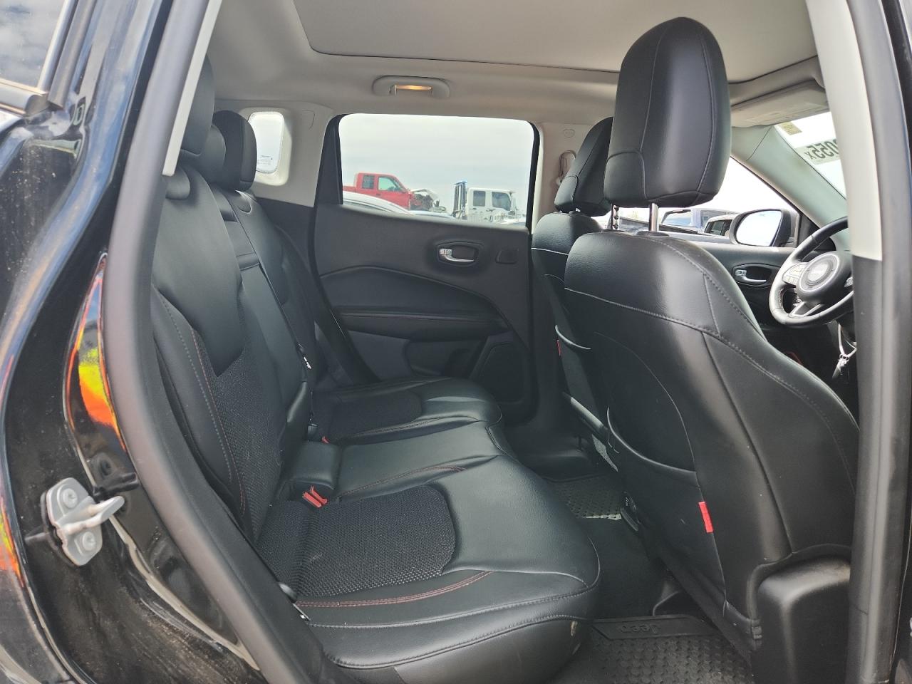 2018 Jeep Compass Trailhawk VIN: 3C4NJDDB7JT128763 Lot: 81633055