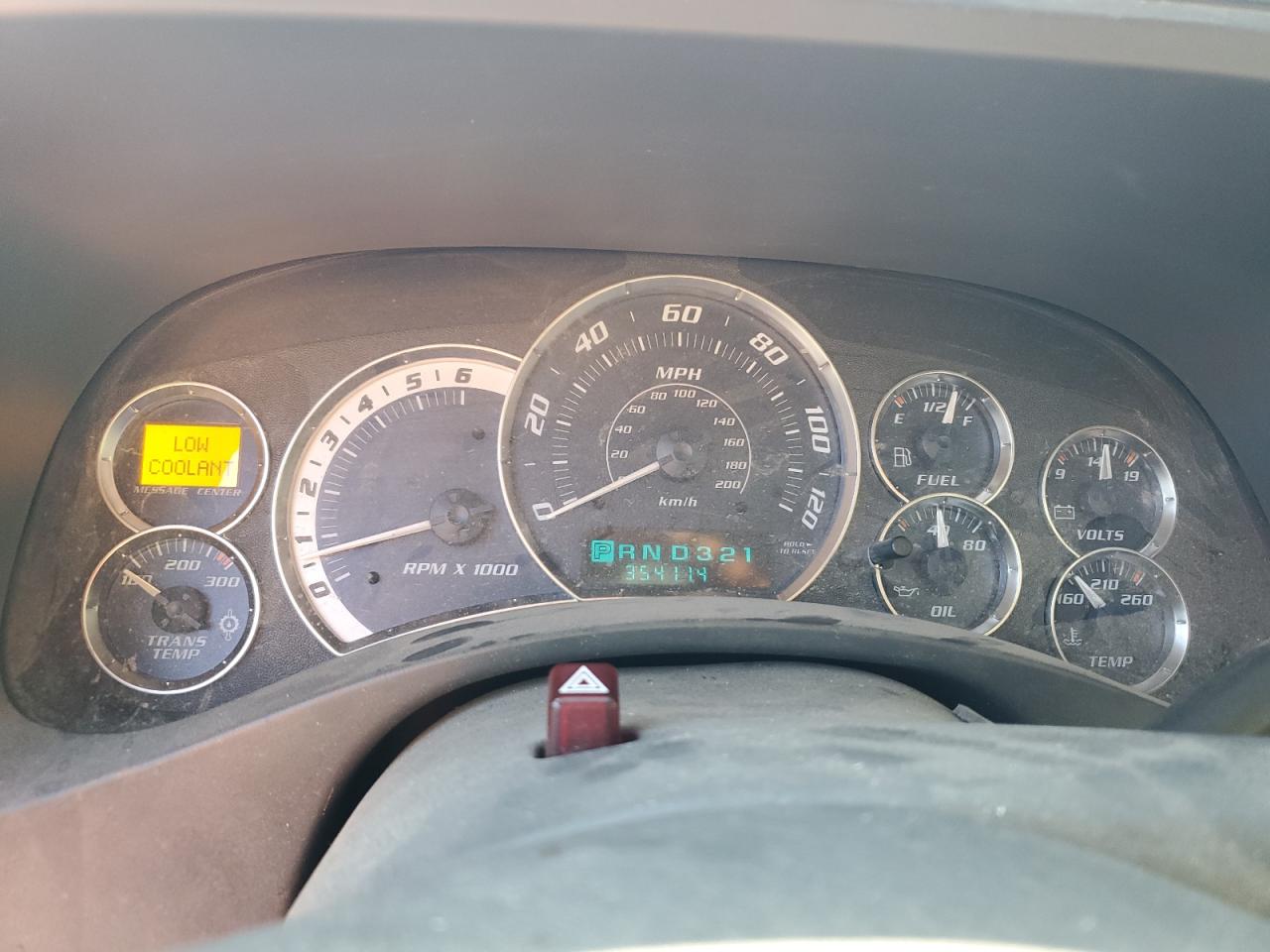 2002 Cadillac Escalade Luxury VIN: 1GYEK63N32R287000 Lot: 81931135