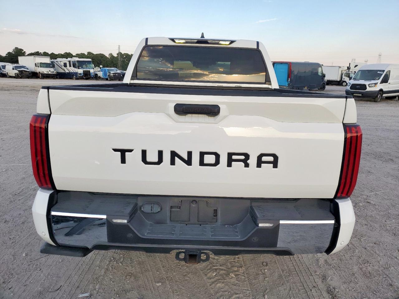 2024 Toyota Tundra Crewmax Sr VIN: 5TFLA5AB8RX033100 Lot: 84614895