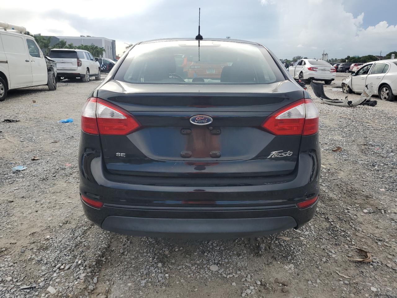 2018 Ford Fiesta Se VIN: 3FADP4BJ7JM119369 Lot: 82044805
