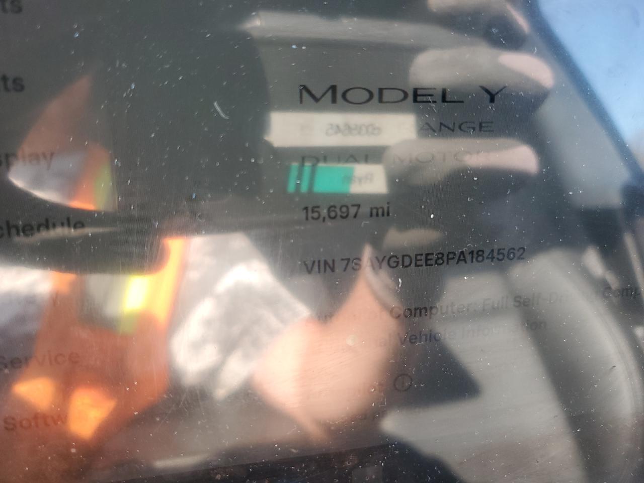 2023 Tesla Model Y VIN: 7SAYGDEE8PA184562 Lot: 71278075