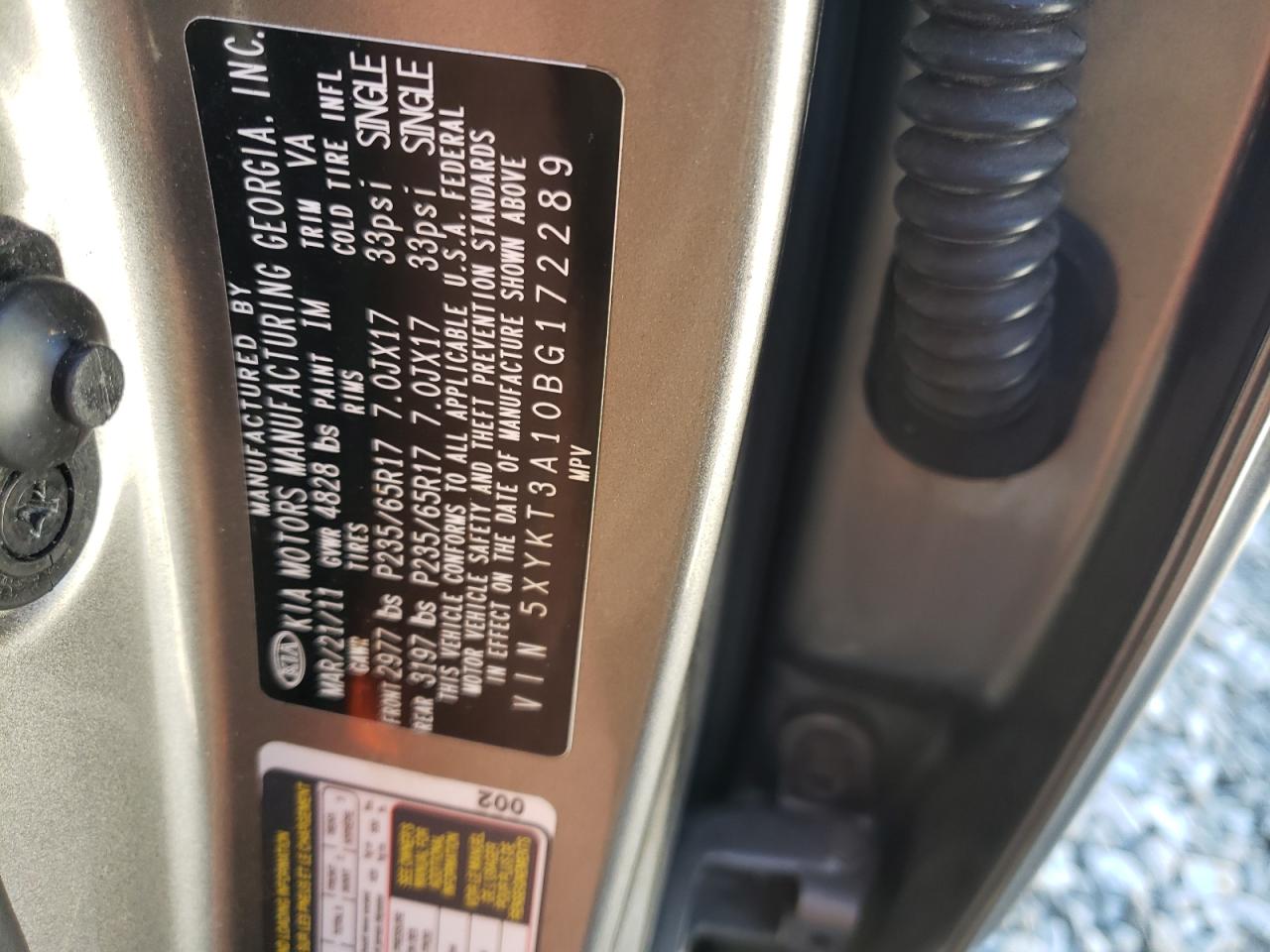 2011 Kia Sorento Base VIN: 5XYKT3A10BG172289 Lot: 84892315