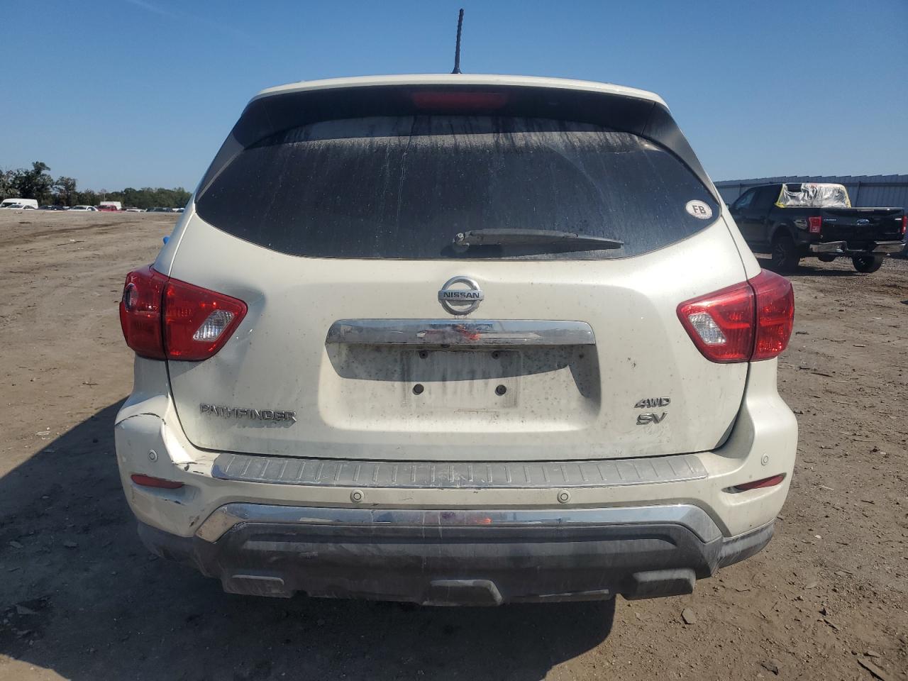 2017 Nissan Pathfinder S VIN: 5N1DR2MM9HC679675 Lot: 81023555