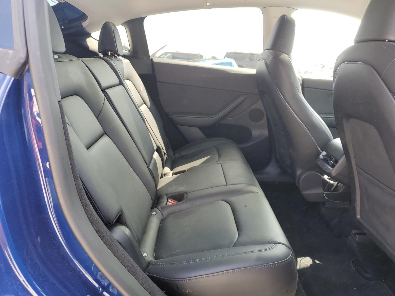 2023 Tesla Model Y VIN: 7SAYGDEE2PA068886 Lot: 82038245