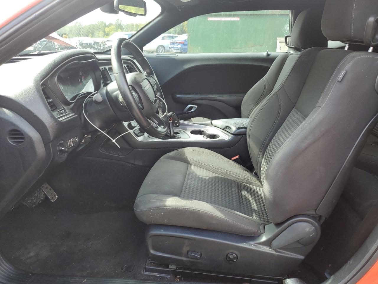 2018 Dodge Challenger Sxt VIN: 2C3CDZAG5JH171877 Lot: 82114825