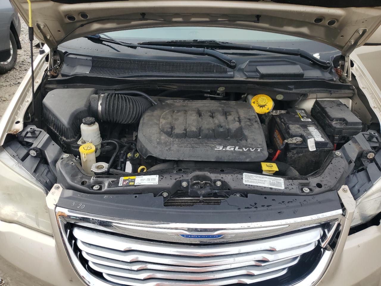 2014 Chrysler Town & Country Touring VIN: 2C4RC1BG1ER377772 Lot: 71538935