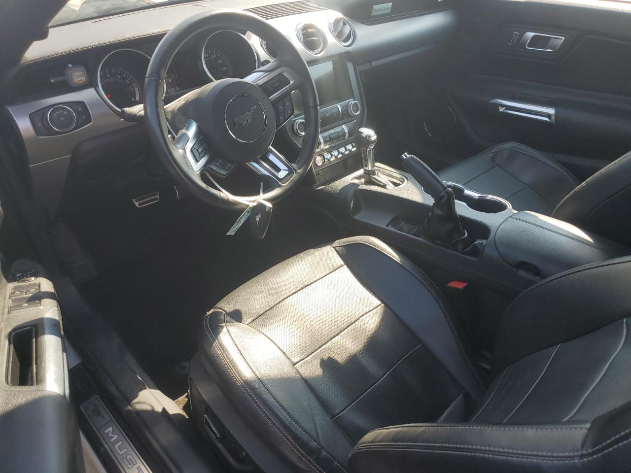 2018 Ford Mustang VIN: 1FATP8UHXJ5135438 Lot: 81615365