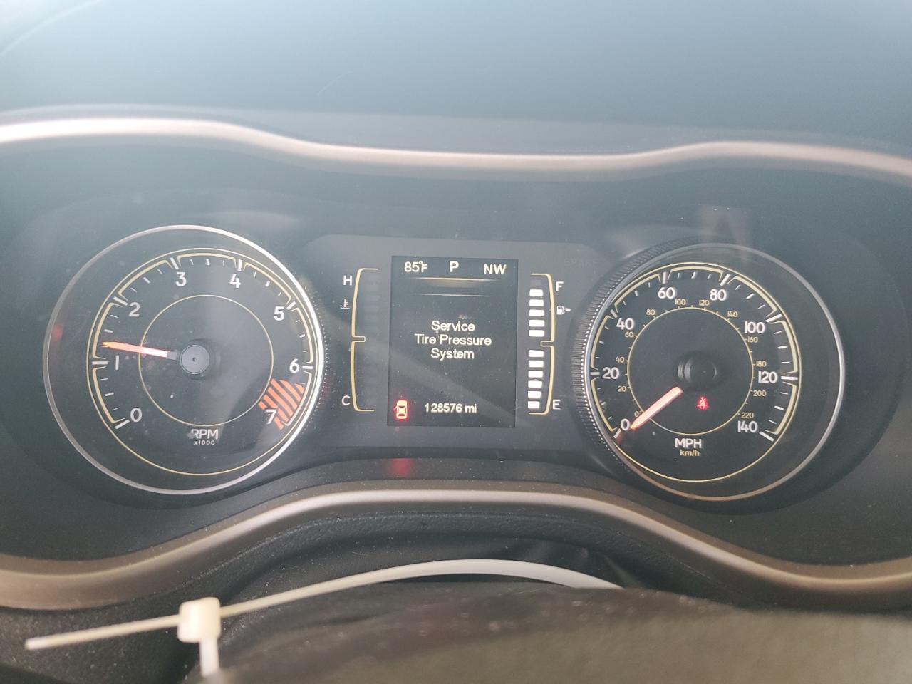 2014 Jeep Cherokee Sport VIN: 1C4PJLAB2EW162729 Lot: 81021535